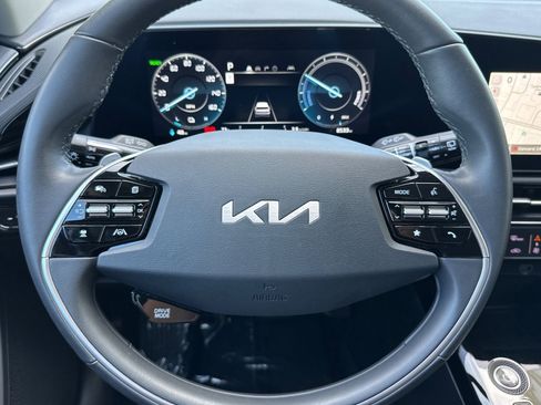 Used 2023 Kia Niro Wind FWD image 16