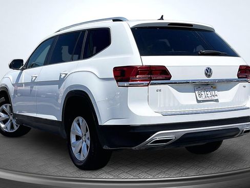 Used 2018 Volkswagen Atlas SE FWD image 2