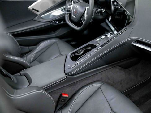 Used 2024 Chevrolet Corvette Stingray Preferred Cpe w/ Z51 Performance Package RWD image 63