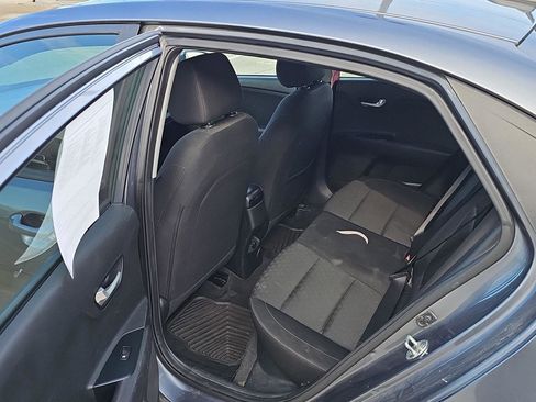Used 2020 Kia Rio S image 12