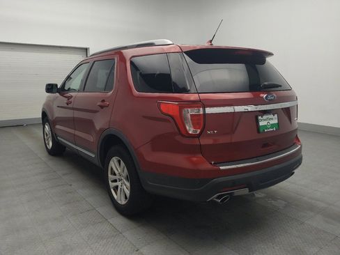 Used 2018 Ford Explorer XLT w/ Equipment Group 201A image 5