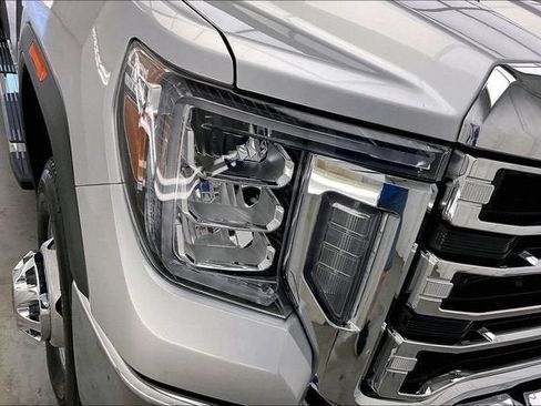 Certified 2023 GMC Sierra 3500 SLT w/ SLT Premium Package AWD/4WD image 25