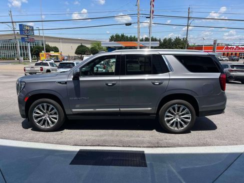 Certified 2021 GMC Yukon Denali w/ Denali Premium Package AWD/4WD image 6