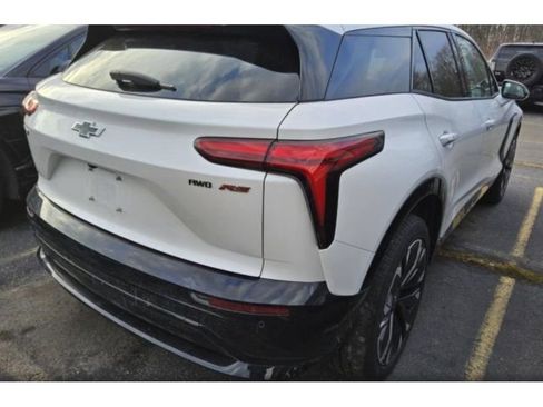 Used 2025 Chevrolet Blazer EV RS image 3