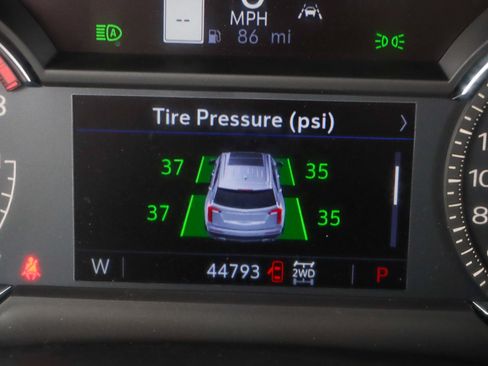 Used 2024 Cadillac XT6 Premium Luxury AWD/4WD image 15