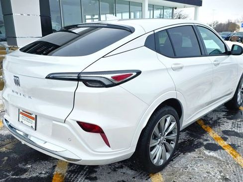 New 2026 Buick Envista Avenir FWD image 9