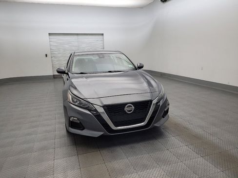 Used 2021 Nissan Altima 2.5 SV FWD image 14