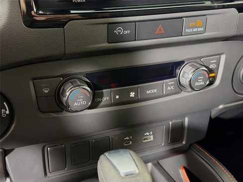 Used 2024 Nissan Frontier PRO-4X w/ Off-Road Protection Package image 16