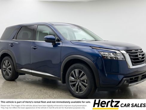 Used 2025 Nissan Pathfinder SV FWD image 1