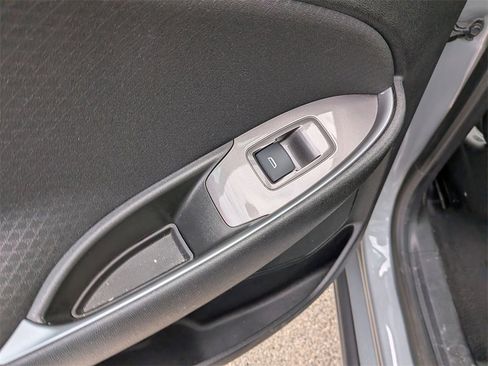 Used 2024 Chevrolet Malibu LT image 25