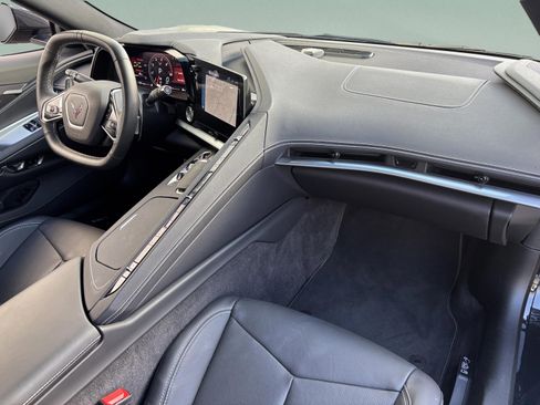 Used 2024 Chevrolet Corvette Stingray Coupe w/ Z51 Performance Package image 20