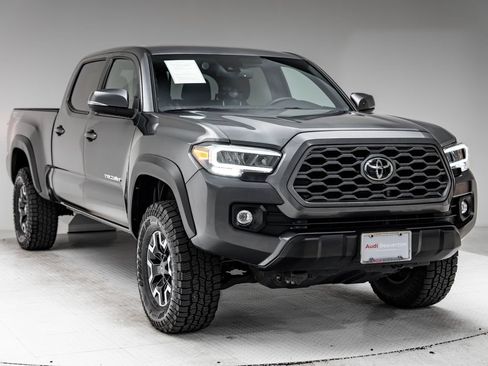 Used 2023 Toyota Tacoma TRD Off-Road AWD/4WD image 31