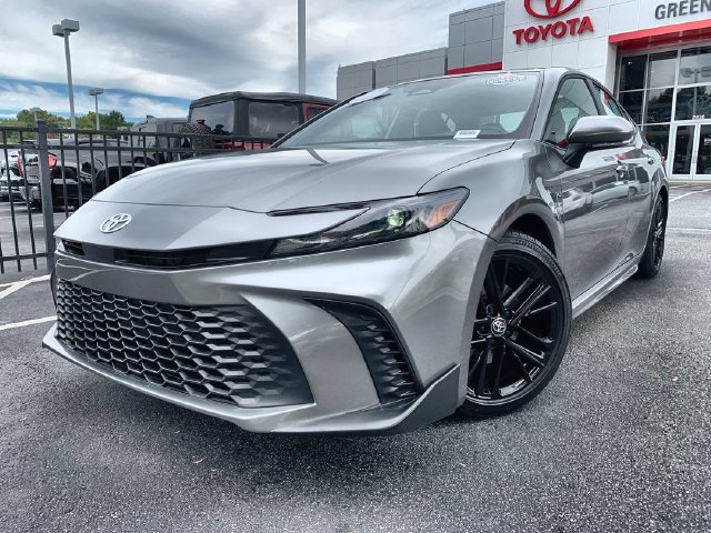 Used 2026 Toyota Camry SE w/ Multimedia Upgrade Package FWD image 4