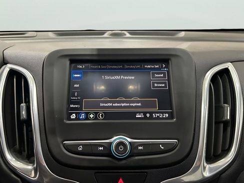 Used 2020 Chevrolet Equinox LT image 17