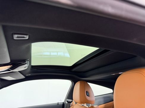 Used 2024 BMW 430i Coupe w/ Convenience Package RWD image 22