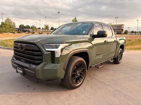 Used 2022 Toyota Tundra SR5 AWD/4WD image 3
