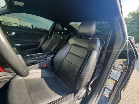 Used 2022 Ford Mustang GT Premium w/ Equipment Group 401A RWD image 18