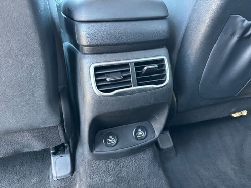 Used 2023 Hyundai Santa Fe SEL image 35