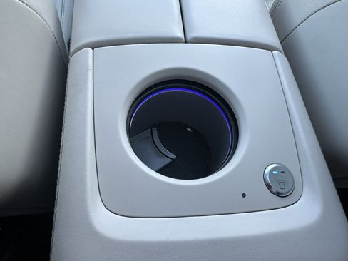 Used 2023 Mercedes-Benz GLS 63 AMG 4MATIC image 27