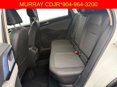 Used 2024 Volkswagen Taos SE image 13