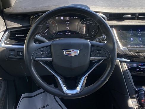 Used 2023 Cadillac XT6 Premium Luxury w/ Technology Package image 39
