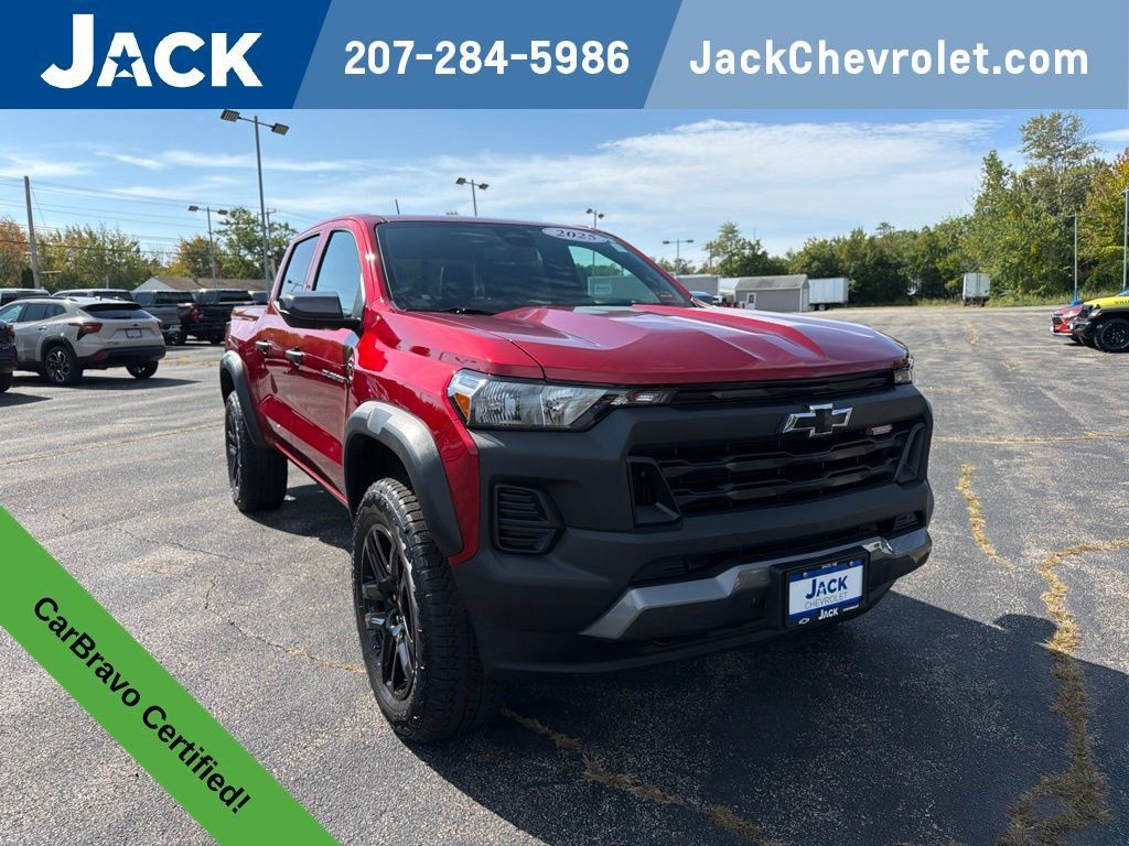 Certified 2025 Chevrolet Colorado Trail Boss AWD/4WD image 1