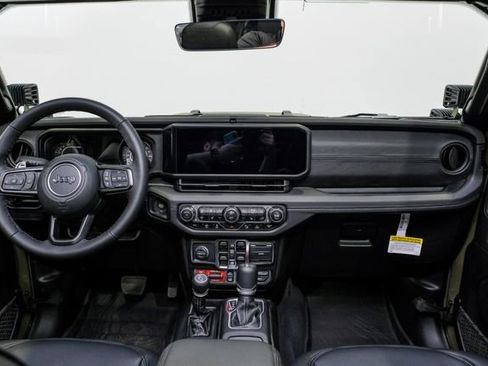 Used 2025 Jeep Wrangler Unlimited Rubicon 392 image 15