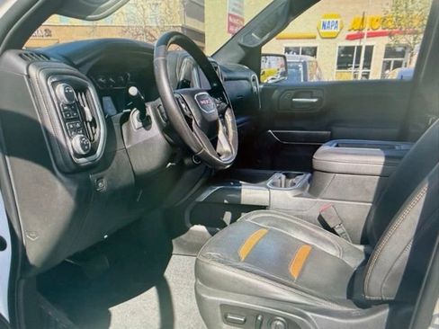 Used 2021 GMC Sierra 1500 AT4 w/ AT4 Preferred Package image 3