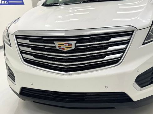 Used 2018 Cadillac XT5 Luxury AWD/4WD image 16