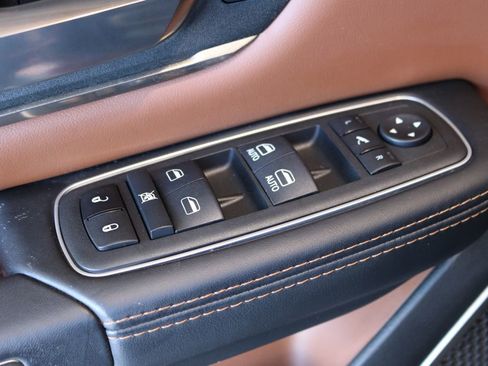 Used 2022 RAM 1500 Limited w/ Body Color Bumper Group image 14