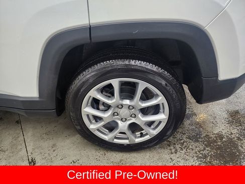 Used 2024 Jeep Compass Latitude image 37