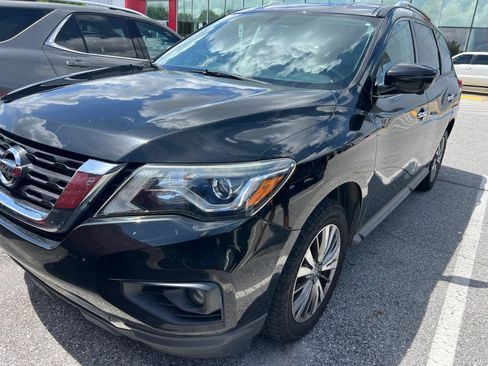 Used 2020 Nissan Pathfinder SL AWD/4WD image 4