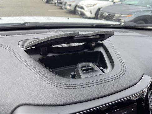 Used 2019 Jeep Cherokee Limited image 32