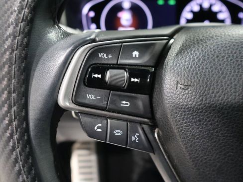 Used 2018 Honda Accord Sport image 31