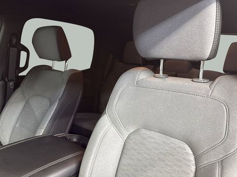 Used 2025 RAM 1500 Lone Star image 10