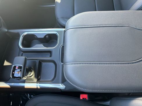 New 2026 GMC Sierra 1500 SLT w/ SLT Premium Package image 23