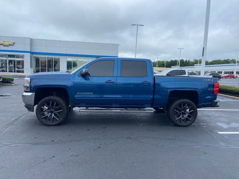 Used 2018 Chevrolet Silverado 1500 LT w/ All Star Edition AWD/4WD image 2