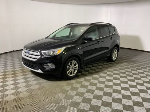 Used 2018 Ford Escape SE image 12