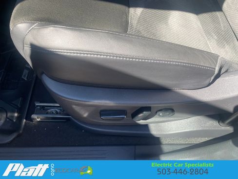 Used 2023 Nissan Ariya AWD image 24