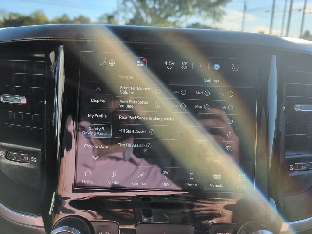 Used 2022 RAM 1500 Big Horn AWD/4WD image 42