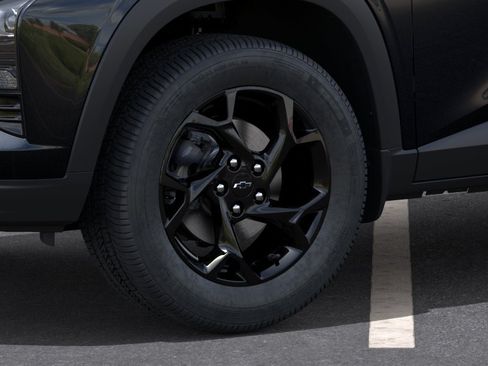 New 2026 Chevrolet Trax LT w/ Driver Confidence Package FWD image 9