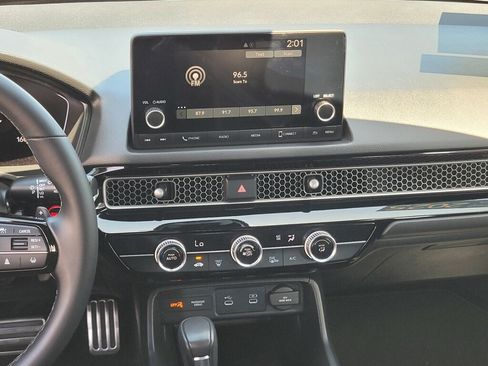 Certified 2025 Honda Civic Sport image 11