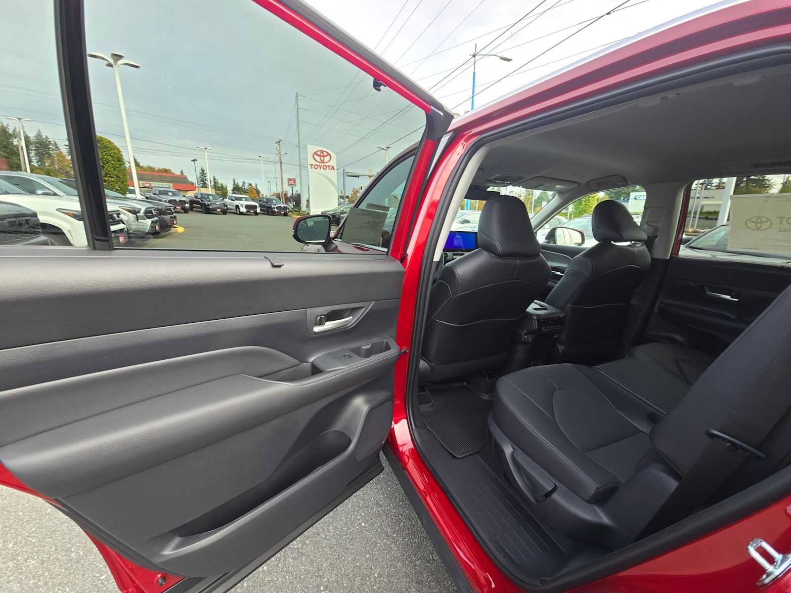 New 2026 Toyota Grand Highlander XLE FWD image 15