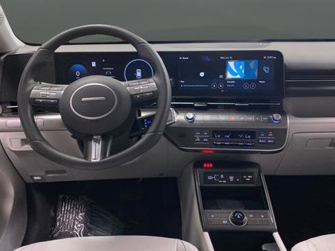 Certified 2025 Hyundai Kona SEL AWD/4WD image 11