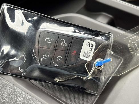 Used 2024 GMC Sierra 2500 AT4 w/ AT4 Premium Plus Package image 37