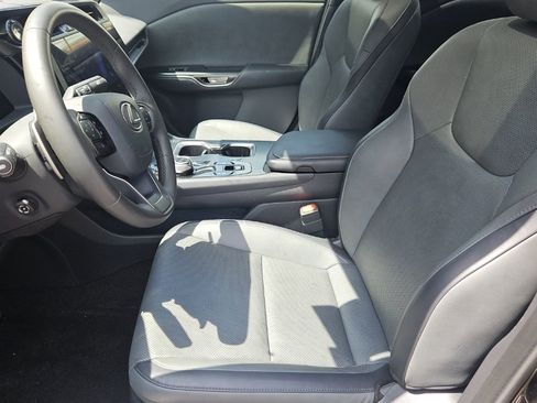 Used 2025 Lexus RZ 450e w/ Technology Package AWD/4WD image 5