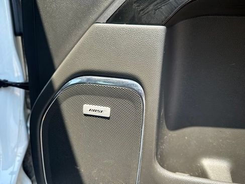 Used 2015 GMC Sierra 1500 SLT w/ SLT Preferred Package AWD/4WD image 13