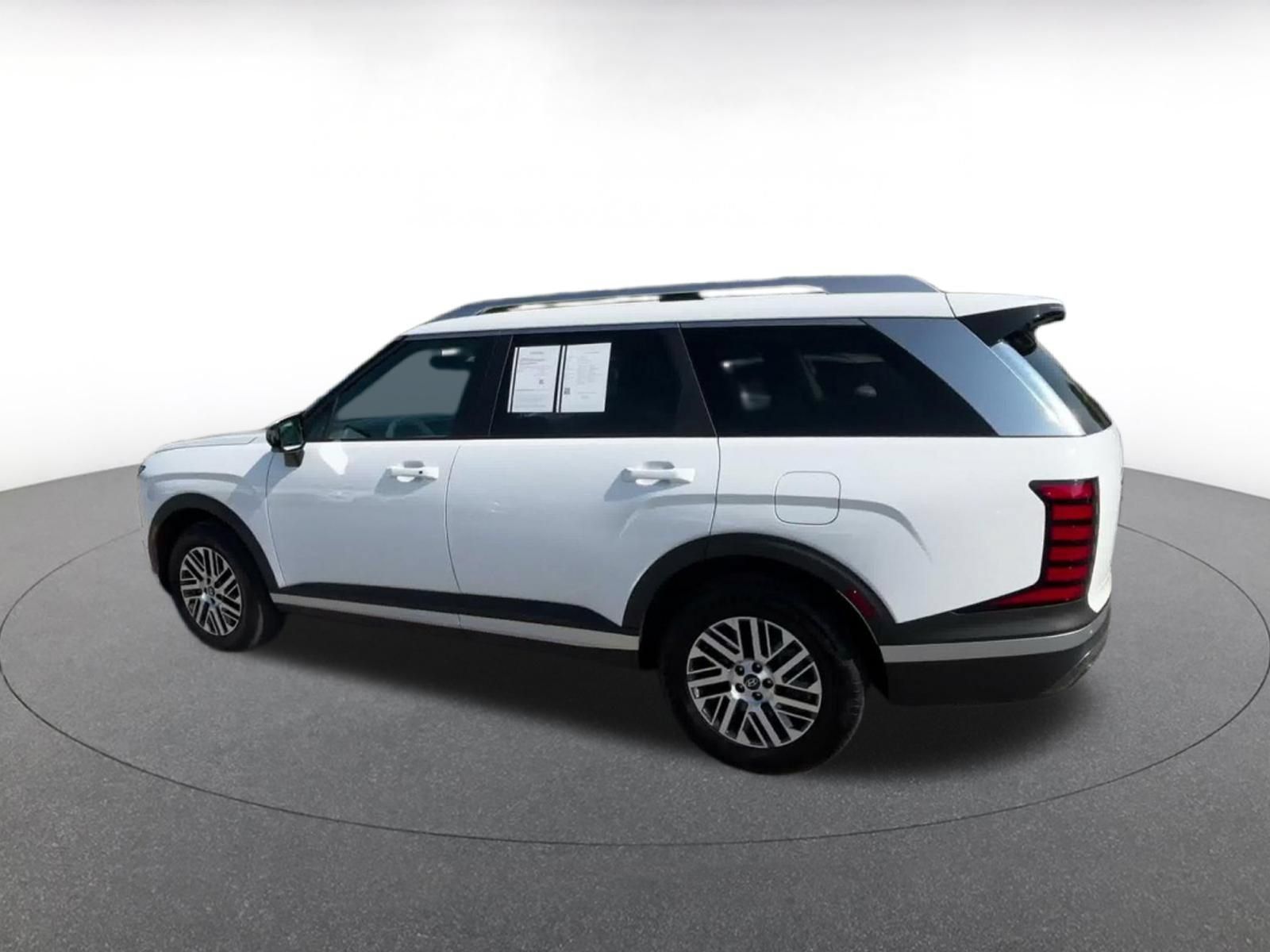 Used 2026 Hyundai Palisade SEL AWD/4WD image 9