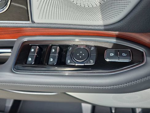 Used 2023 Lincoln Navigator Reserve AWD/4WD image 25