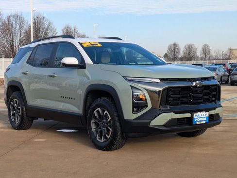 Used 2025 Chevrolet Equinox ACTIV w/ Safety and Technology Package image 4